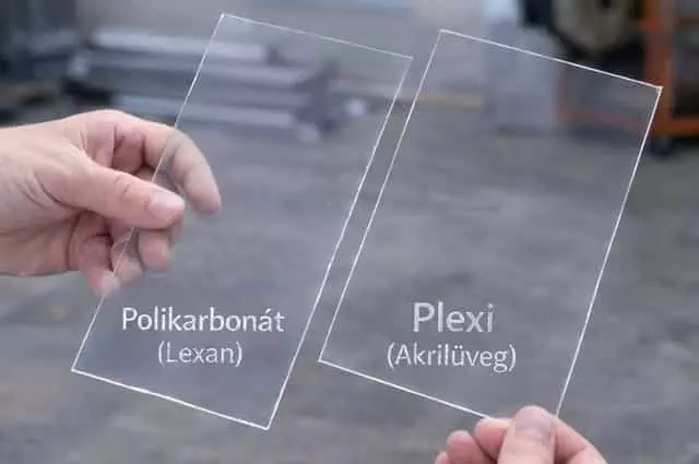 Műanyag megmunkálás: plexi és polikarbonát gravírozás bemutatása Műanyag megmunkálás – gravírozott plexi és polikarbonát lapok