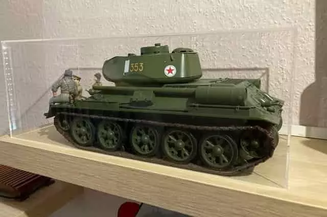 Átlátszó plexi vitrin, modell vitrin bemutató célokra