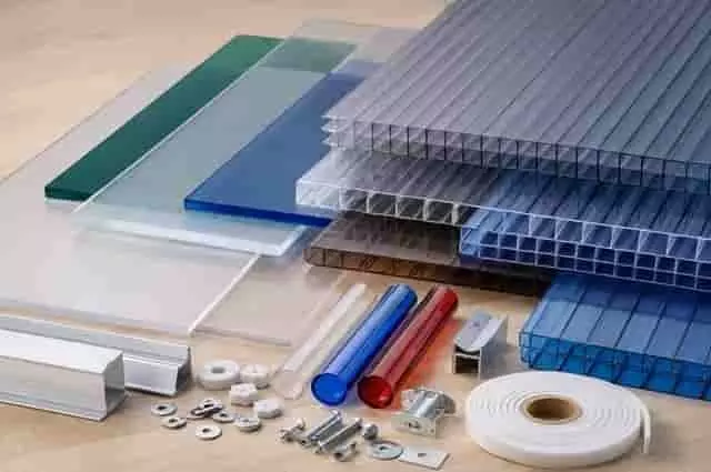 Polikarbonát lemezek és kiegészítők széles választéka - Innotern Kft.